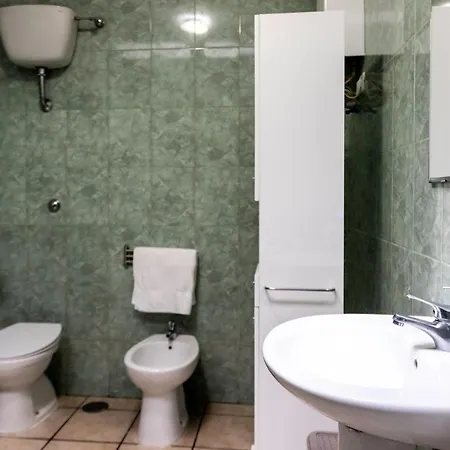 Via Mancini 12 Gæstehus Napoli