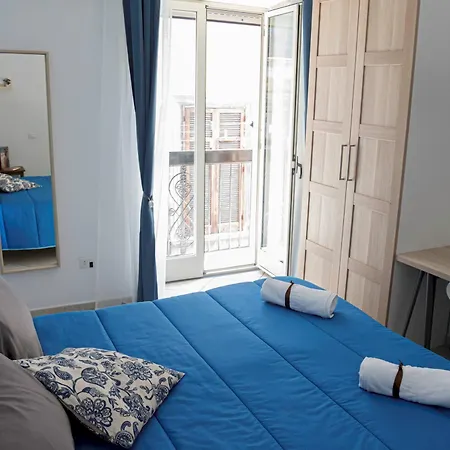 Via Mancini 12 Gæstehus Napoli