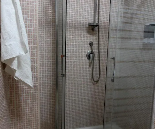 בית הארחה Via Mancini 12 נאפולי