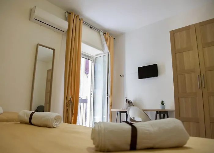 Via Mancini 12 נאפולי