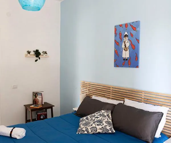 בית הארחה Via Mancini 12 3*