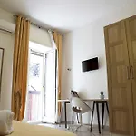 بيت ضيافة Via Mancini 12